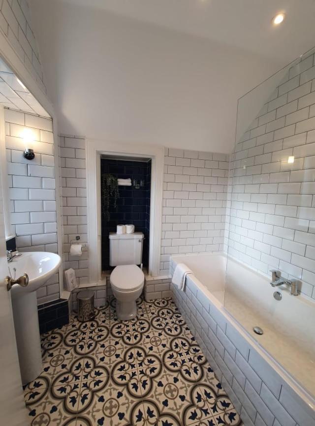 Achray House Restaurant With Rooms Сейнт Филънс Екстериор снимка