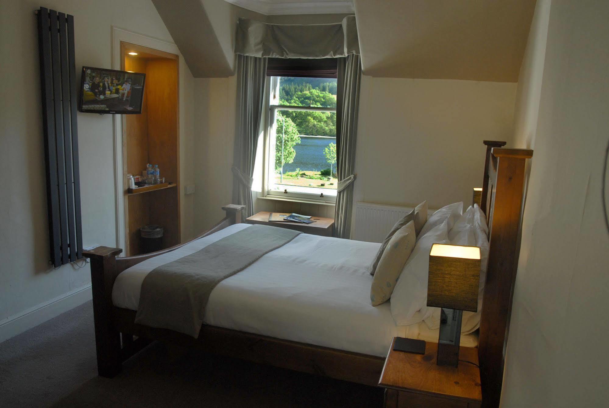 Achray House Restaurant With Rooms Сейнт Филънс Екстериор снимка